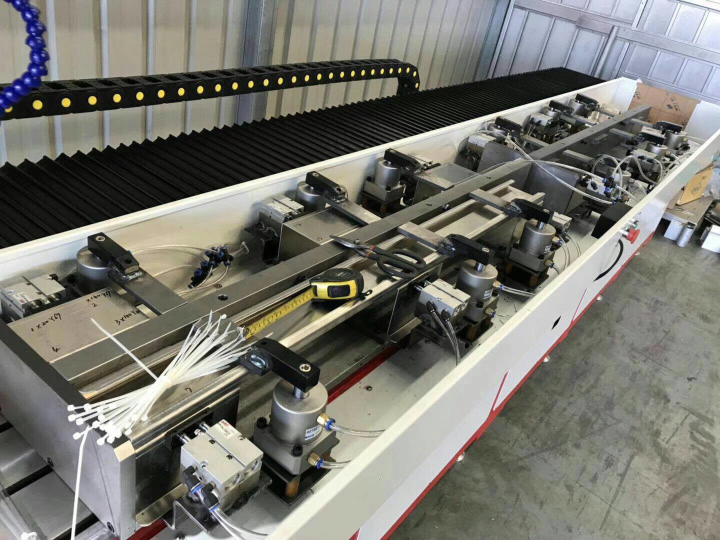 熱熔鉆孔機(jī)出現(xiàn)故障時(shí)如何輕松搞定？