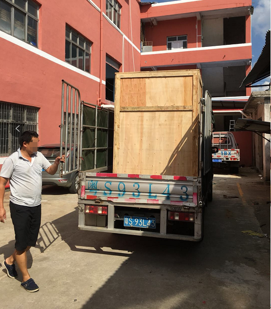 小型熱熔鉆孔機(jī)出貨江蘇常州！